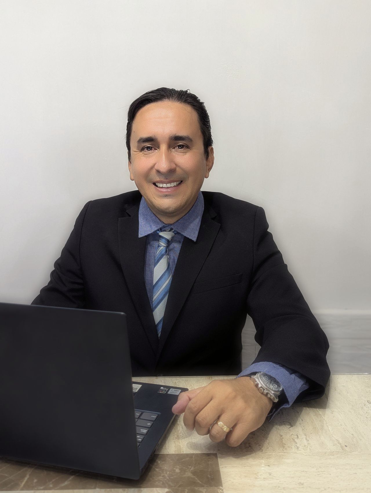 Fotografía de Dr. Juan Francisco Figueroa Pérez